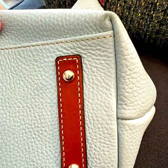 Dooney & Bourke shoulder bag - Picture 8 of 9